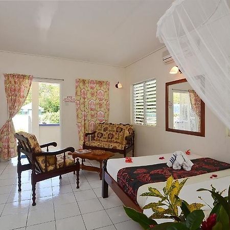 Keegans Beachside Hotell Bequia Island Exteriör bild