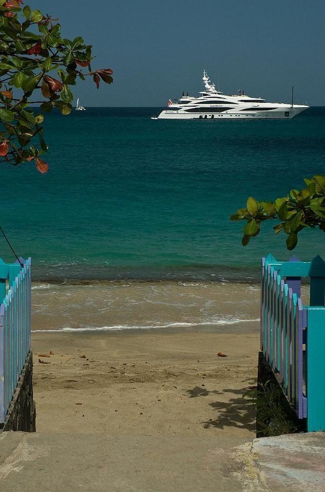 Keegans Beachside Hotell Bequia Island Exteriör bild